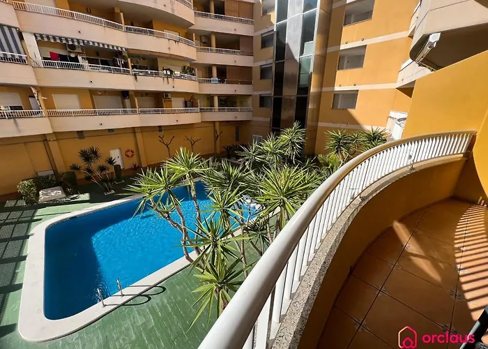Piscina, Gym/Squash Y Playa