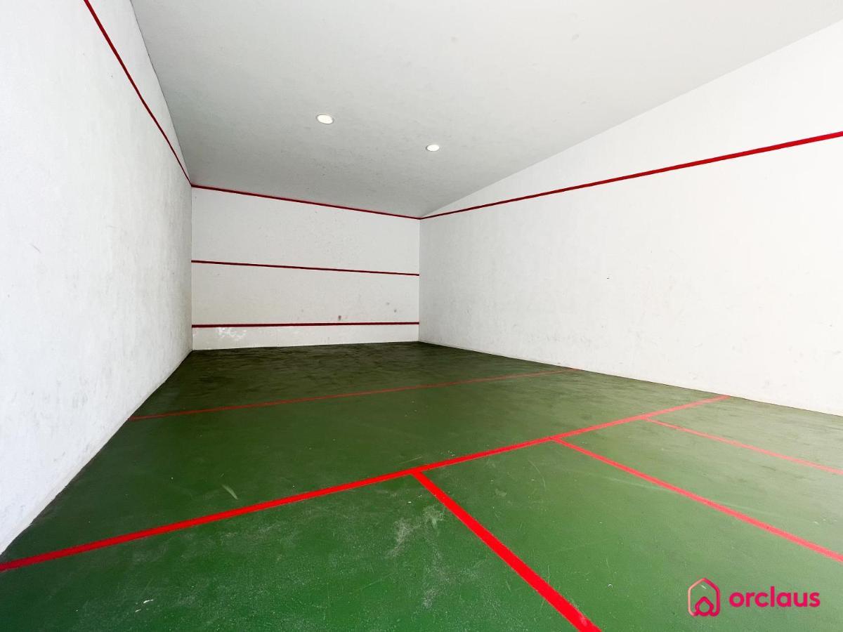 Piscina, Gym/squash Y Playa *